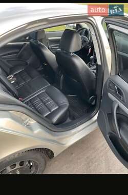 Лифтбек Skoda Octavia 2009 в 