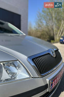Лифтбек Skoda Octavia 2008 в 