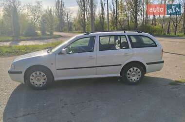 Ліфтбек Skoda Octavia 2009 в 