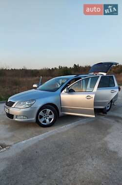 Универсал Skoda Octavia 2012 в 