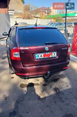 Универсал Skoda Octavia 2010 в 
