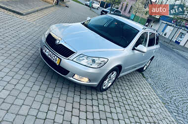 Универсал Skoda Octavia 2010 в 