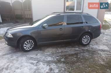 Універсал Skoda Octavia 2008 в Локачах