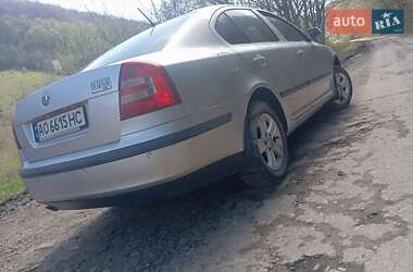 Лифтбек Skoda Octavia 2006 в 