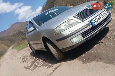 Ліфтбек Skoda Octavia 2006 в Ужгороді