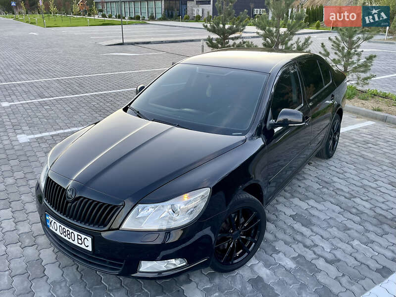Лифтбек Skoda Octavia 2011 в Сваляве