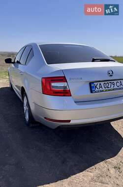 Лифтбек Skoda Octavia 2017 в 