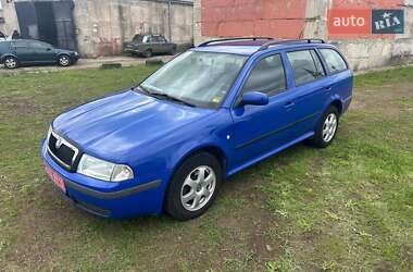 Универсал Skoda Octavia 2002 в 