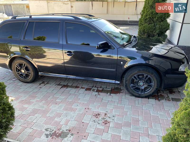 Универсал Skoda Octavia 2009 в 
