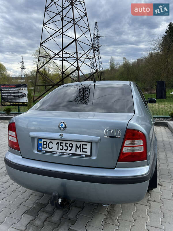 Лифтбек Skoda Octavia 2003 в Львове