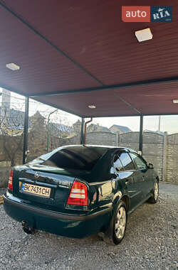 Ліфтбек Skoda Octavia 2000 в Рівному