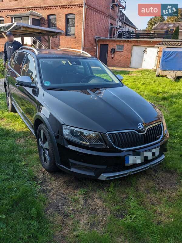 Универсал Skoda Octavia 2015 в Сарнах