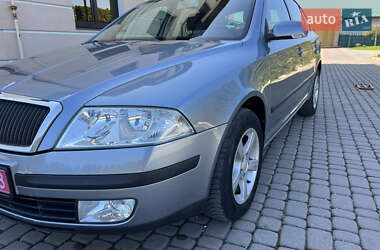 Лифтбек Skoda Octavia 2005 в 