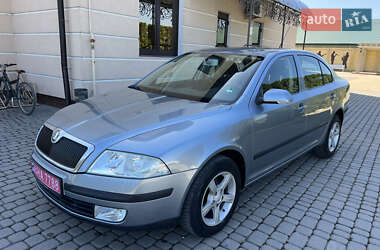 Лифтбек Skoda Octavia 2005 в 
