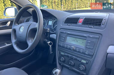 Лифтбек Skoda Octavia 2005 в 