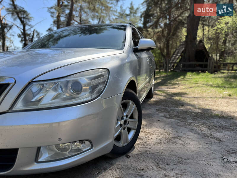 Универсал Skoda Octavia 2010 в Полтаве