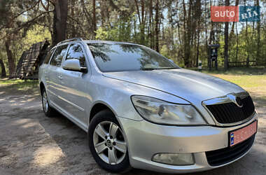 Універсал Skoda Octavia 2010 в 