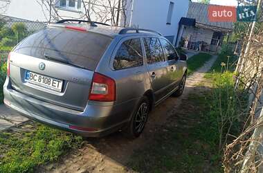 Універсал Skoda Octavia 2012 в 
