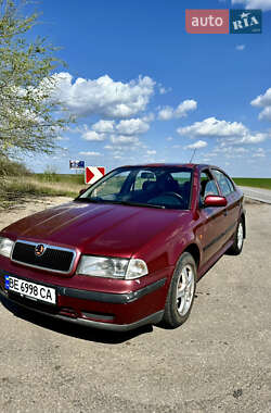 Ліфтбек Skoda Octavia 1999 в 