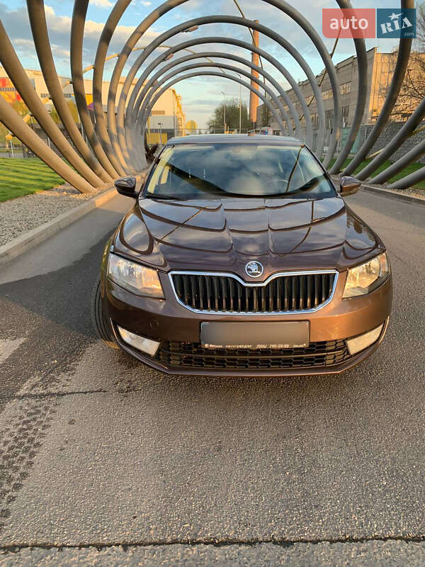 Ліфтбек Skoda Octavia 2014 в Дніпрі