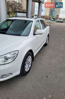 Универсал Skoda Octavia 2010 в 