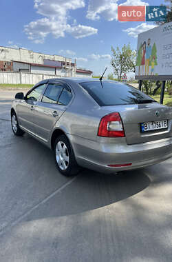 Лифтбек Skoda Octavia 2011 в 