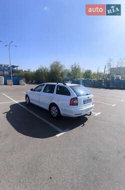 Универсал Skoda Octavia 2011 в 