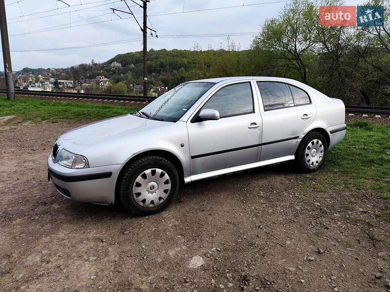 Лифтбек Skoda Octavia 2008 в Львове