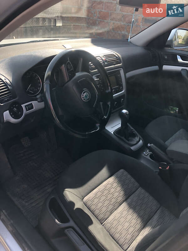 Універсал Skoda Octavia 2010 в Цумані