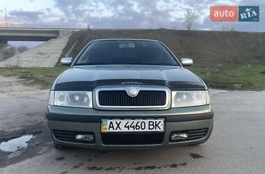 Лифтбек Skoda Octavia 2003 в 