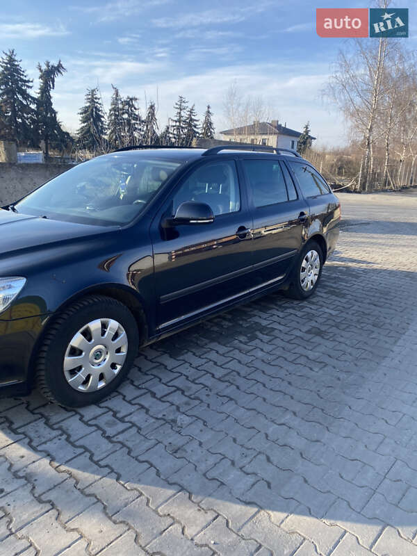 Универсал Skoda Octavia 2012 в Луцке