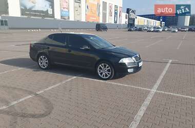 Лифтбек Skoda Octavia 2005 в 