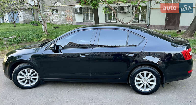 Лифтбек Skoda Octavia 2015 в Харькове