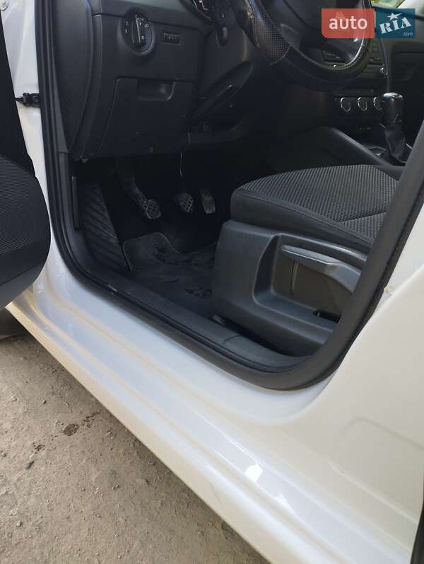 Универсал Skoda Octavia 2014 в Тернополе фото 18 Универсал Skoda Octavia 2014 в Тернополе