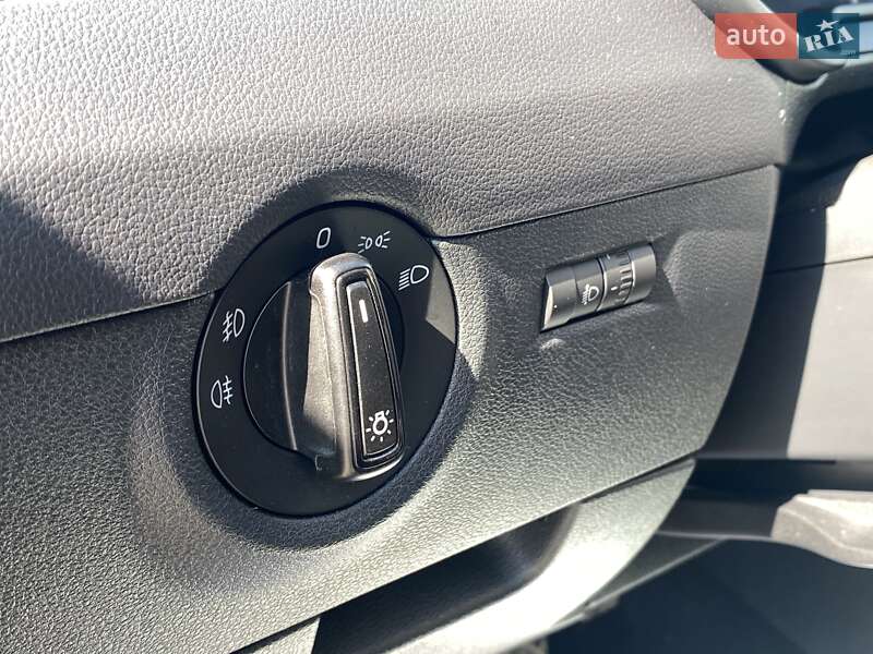 Лифтбек Skoda Octavia 2015 в Днепре