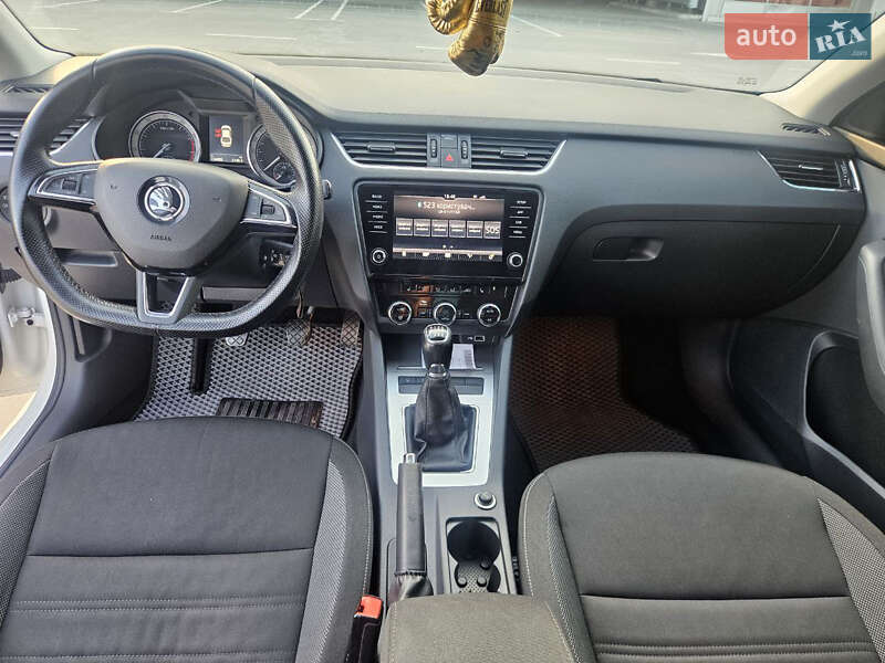 Лифтбек Skoda Octavia 2019 в Киеве