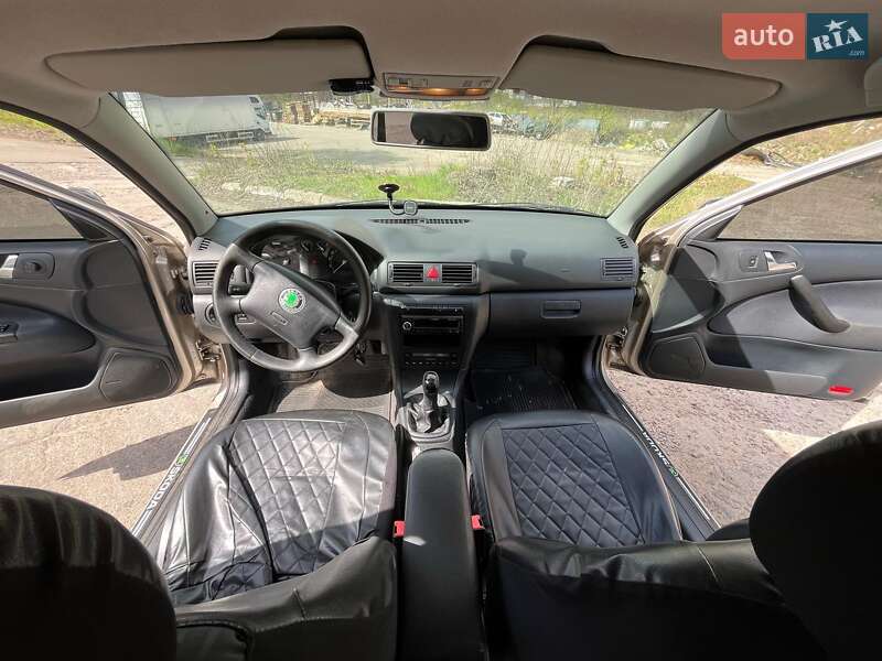 Лифтбек Skoda Octavia 2005 в Киеве