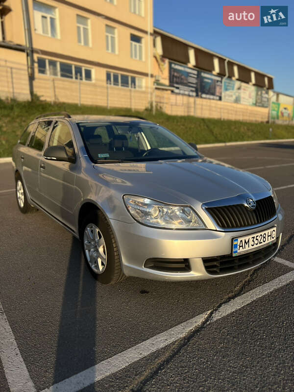 Универсал Skoda Octavia 2011 в Виннице