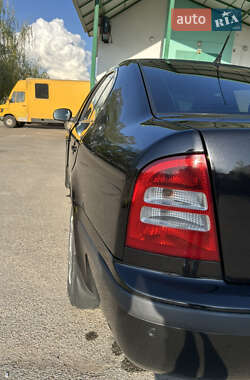 Лифтбек Skoda Octavia 2010 в 