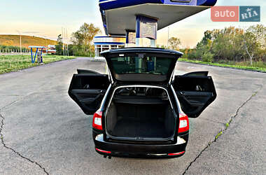 Універсал Skoda Octavia 2012 в 