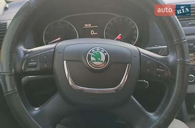 Ліфтбек Skoda Octavia 2010 в 