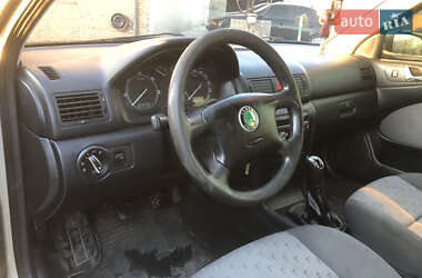 Ліфтбек Skoda Octavia 2005 в 