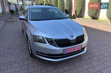 Универсал Skoda Octavia 2019 в Стрые