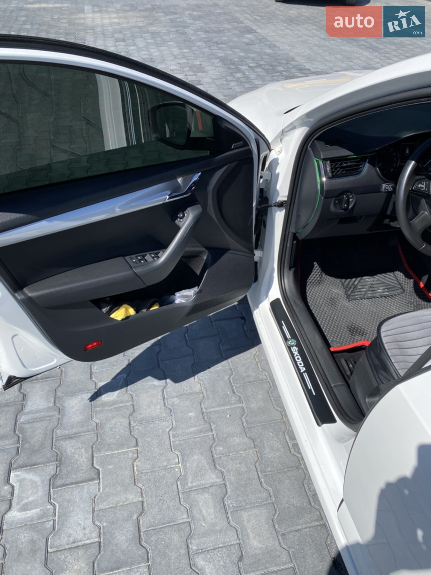 2014 Skoda Octavia - мініатюра 7