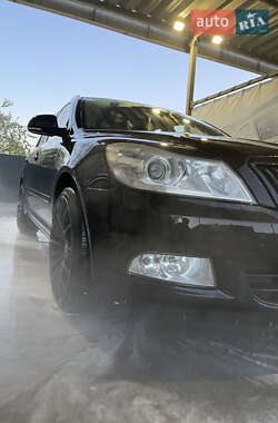 Універсал Skoda Octavia 2010 в 