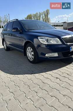Универсал Skoda Octavia 2012 в 
