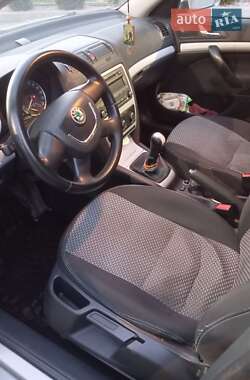 Універсал Skoda Octavia 2010 в 