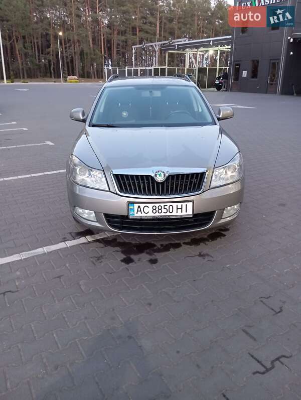 Універсал Skoda Octavia 2010 в 
