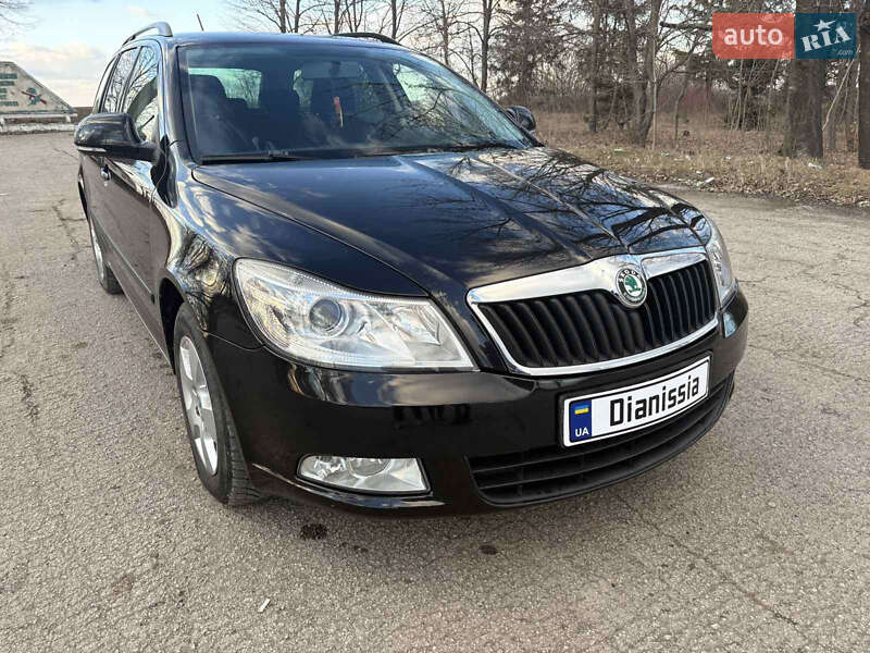 Універсал Skoda Octavia 2011 в 