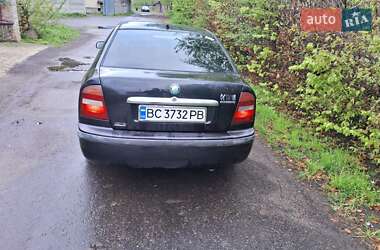 Лифтбек Skoda Octavia 1999 в 